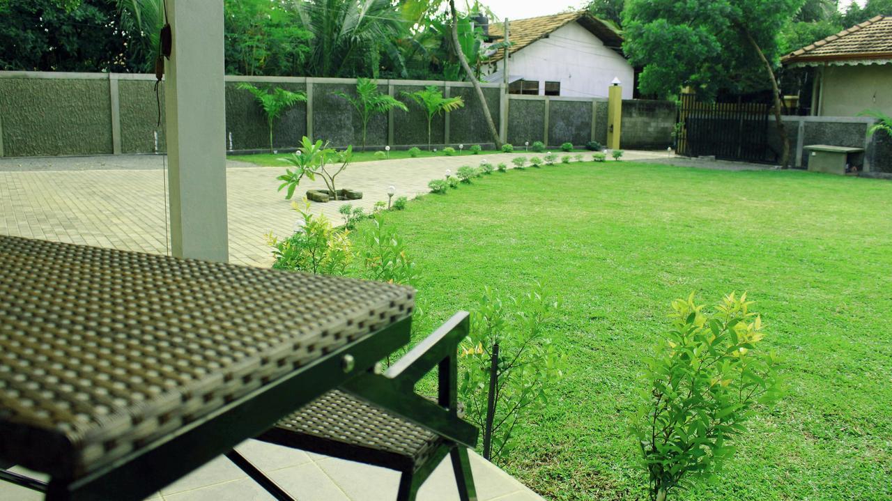 Sea Breeze Deluxe Inn Νεγκόμπο Εξωτερικό φωτογραφία