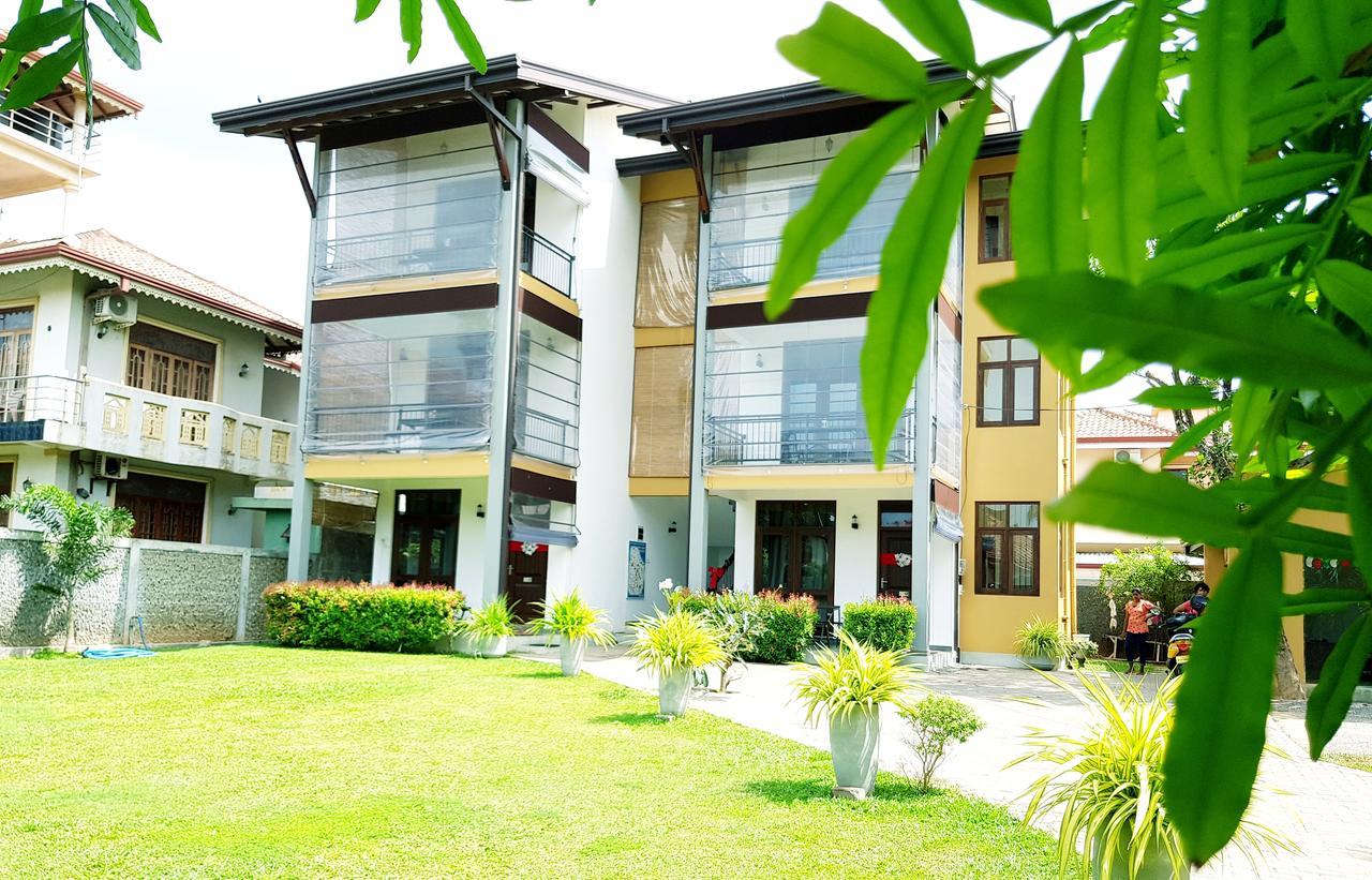 Sea Breeze Deluxe Inn Νεγκόμπο Εξωτερικό φωτογραφία