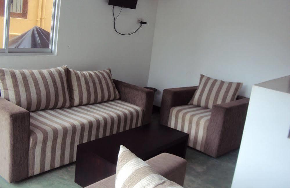 Sea Breeze Deluxe Inn Νεγκόμπο Εξωτερικό φωτογραφία